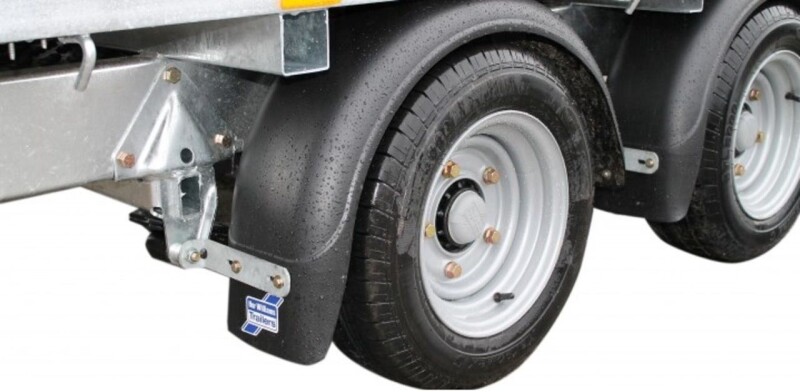 Ifor Williams 13" Single Plastic Mudguard - C72713