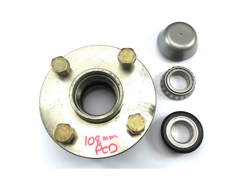 Unbraked Trailer 750kg 108mm PCD Tapered Roller Bearing Hub Kit